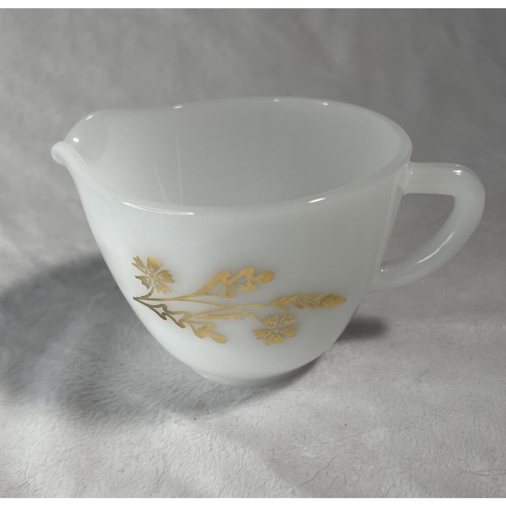 Federal Milk Glass Creamer Wheat Pattern Heat Proof USA Vintage